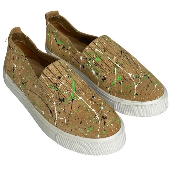 Minnetonka Beige Leather Slip On Sneaker w/ Multi Color Paint Splatter Size 6.5 - Picture 1 of 10